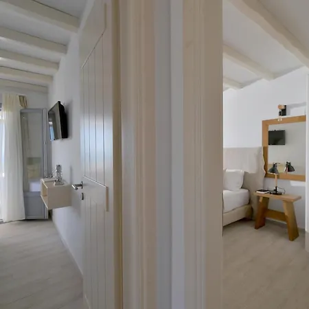 Отель Mythology & 5*